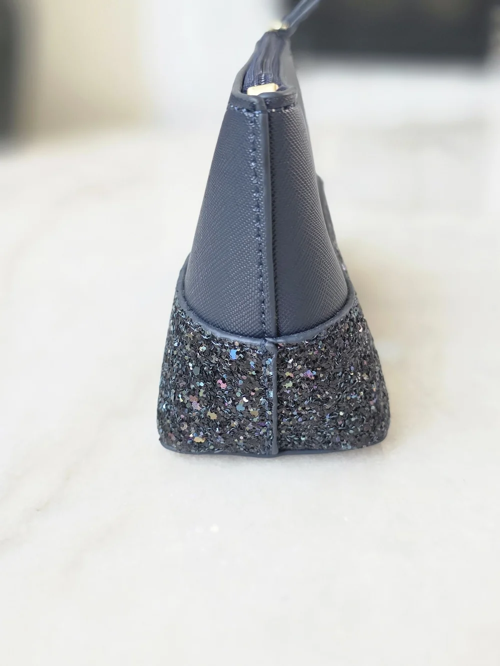 Kate Spade New York Greta Court Glitter Cosmetic Pouch Navy Blue New W/O Tag.